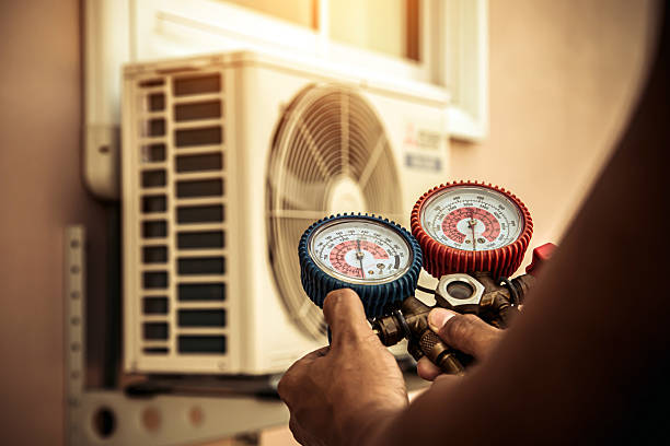 Professional Heat Pump Repair technician working in Edneyville, NC